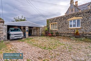 Car Port / Parking- click for photo gallery